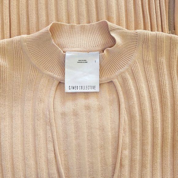 C/MEO Collective Revolve Ribbed Textured Knit 70s Bell Sleeve Cutout Mini Dress - Picture 4 of 12